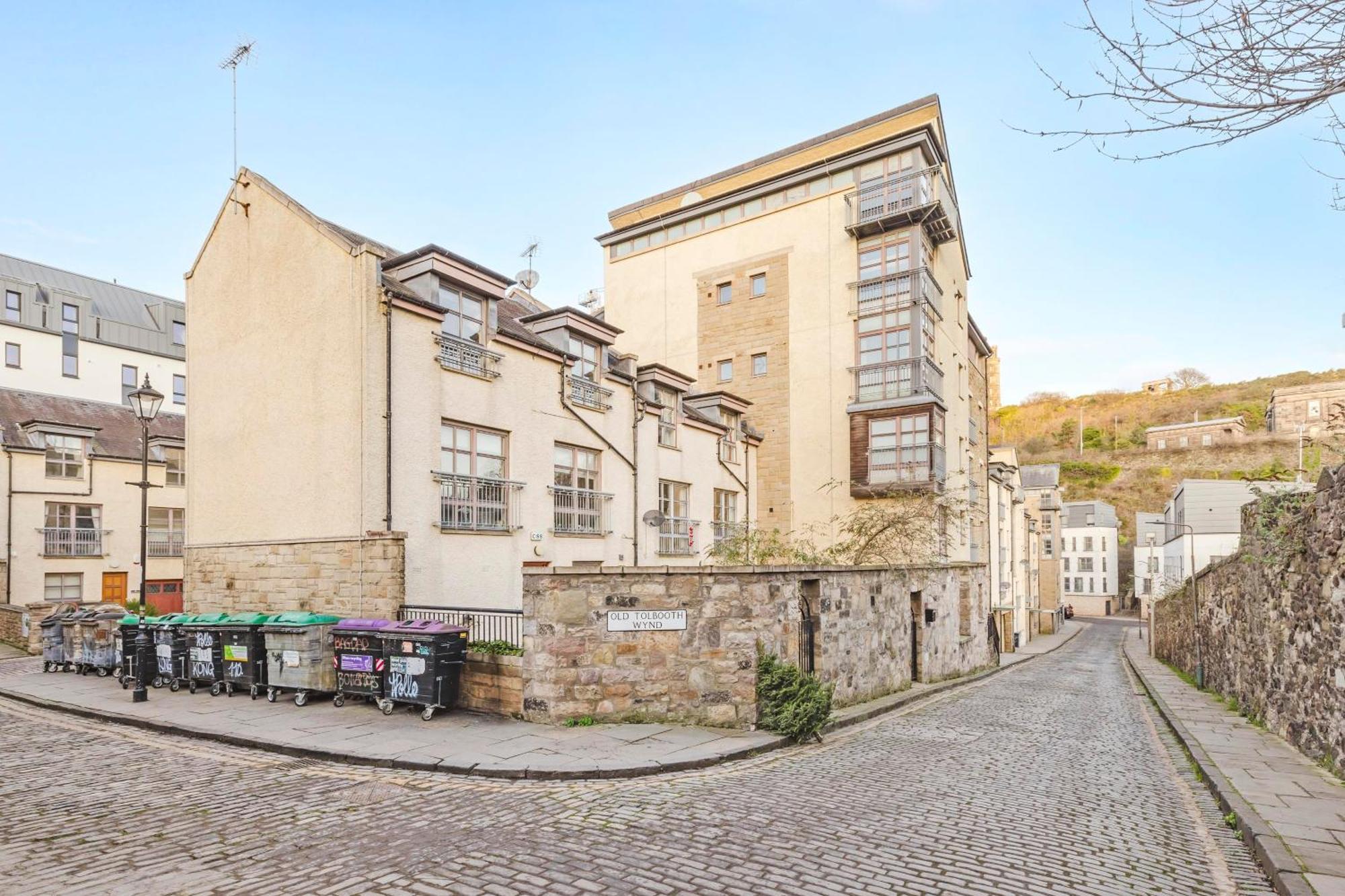 Joivy Stylish Apartment With Balcony In Old Town Edimburgo Exterior foto