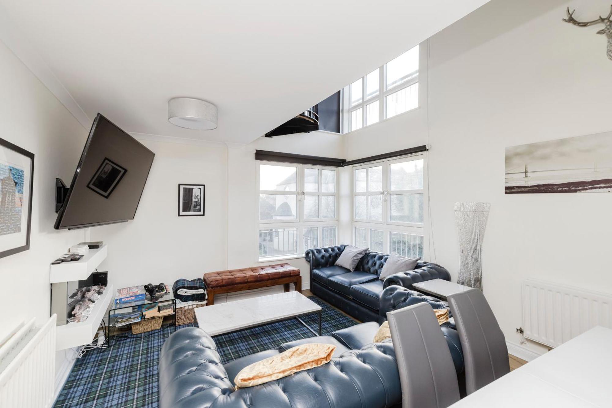 Joivy Stylish Apartment With Balcony In Old Town Edimburgo Exterior foto